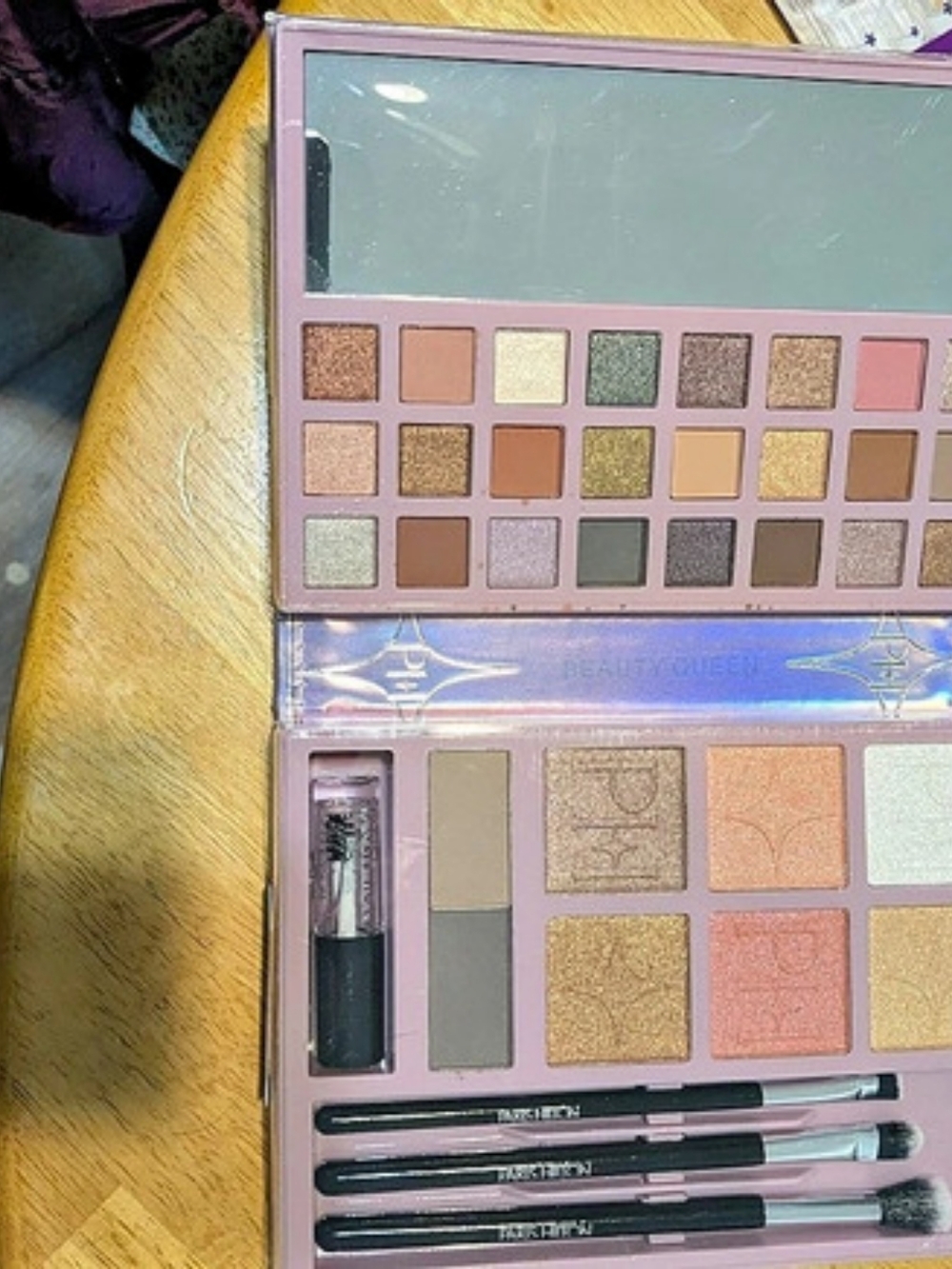 Paris Hilton Labs Mothership I: Subliminal Eyeshadow Palette Multicolor NWT